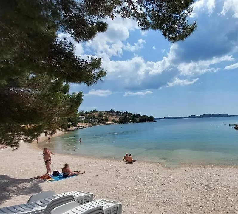 Mobile Homes Eco Resort Beach Porat, Drage Holiday home